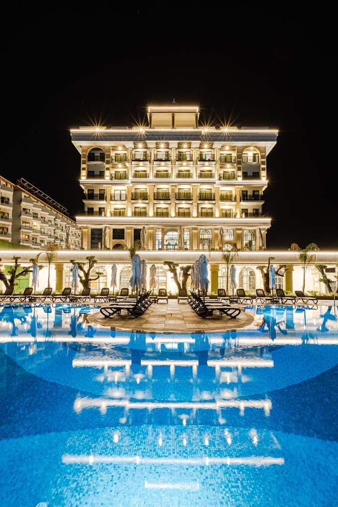Hotell Serenity Queen *